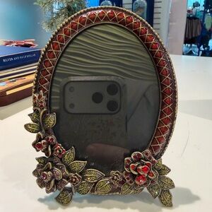 Elegant Oval Floral Photo Frame with Red and Green Crystals